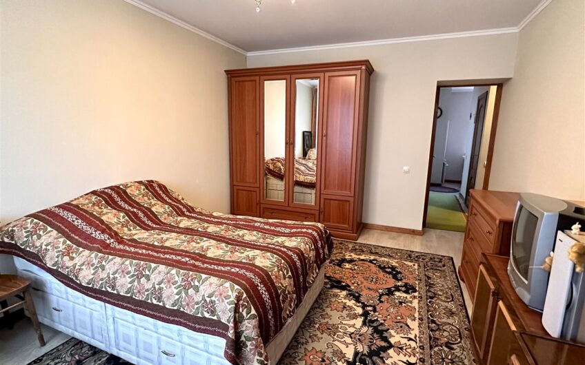 Pārdod izremontētu un mēbelētu 2-istabu dzīvokli Karostā, Liepājā. ID:381