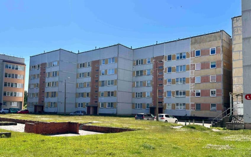 Pārdod 2-istabu dzīvokli Grīzupes ielā 91, Liepājā, Zaļās birzs rajonā. ID:399