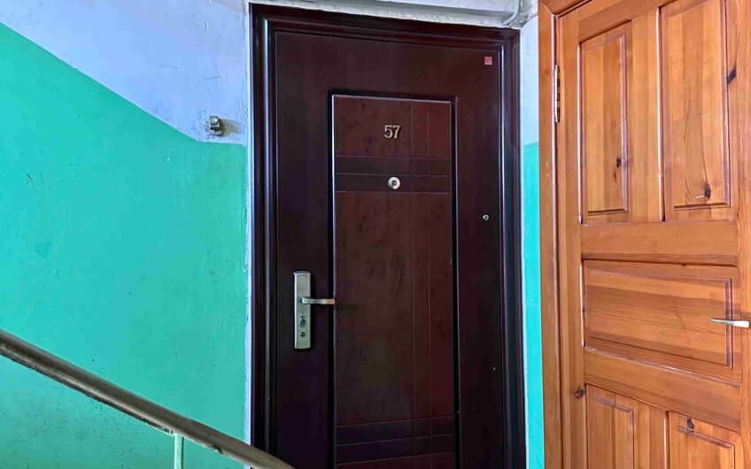 Pārdod 2-istabu dzīvokli Grīzupes ielā 91, Liepājā, Zaļās birzs rajonā. ID:399