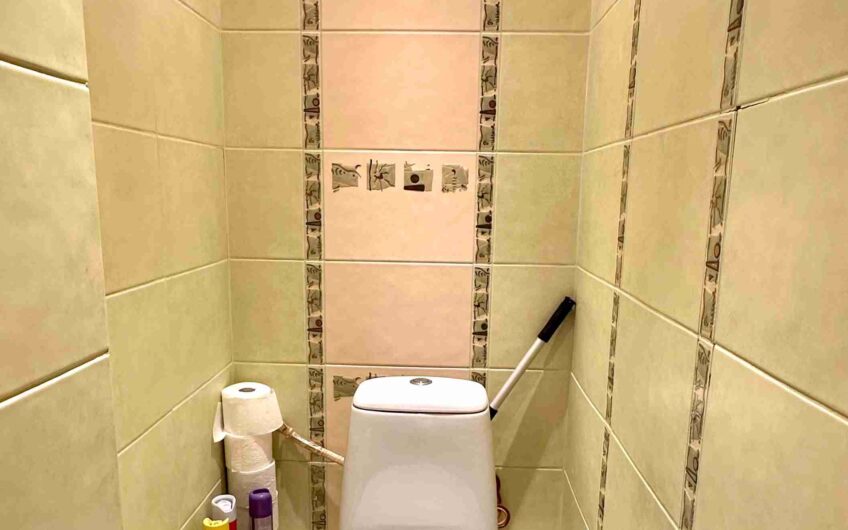 Pārdod 2-istabu dzīvokli Grīzupes ielā 91, Liepājā, Zaļās birzs rajonā. ID:399
