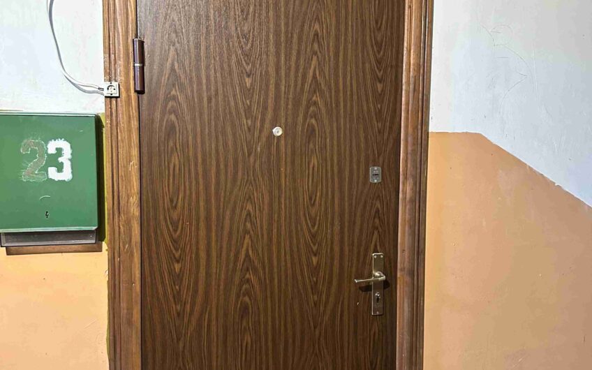 Pārdod 1-istabu dzīvokli renovētā mājā Karostā, Liepājā. ID:405