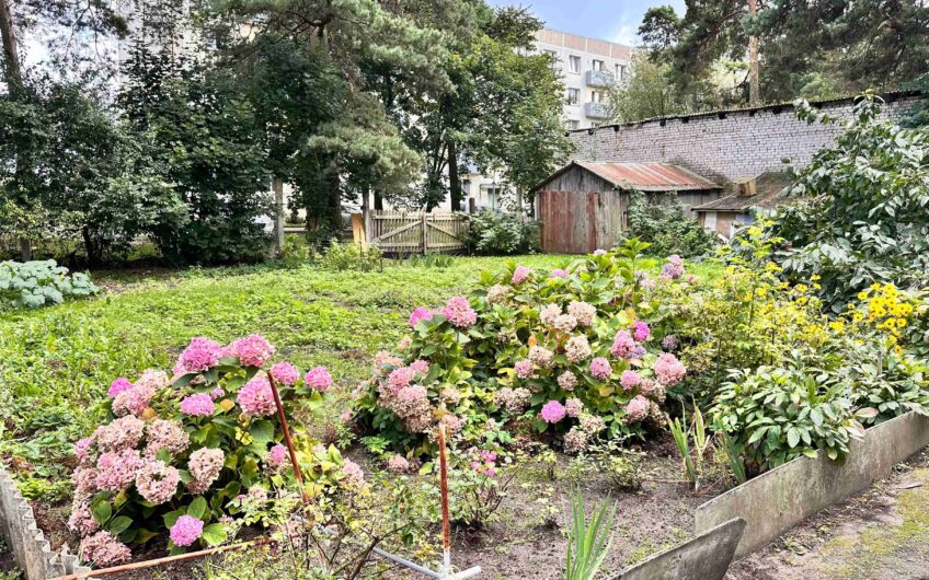 Pārdod privātmāju ar zemi klusā un gleznainā vietā, Karostā. ID:406