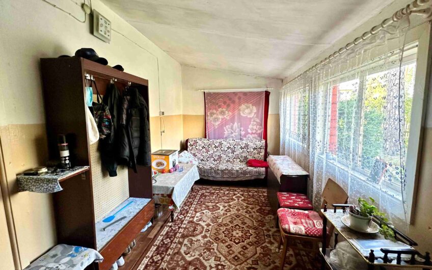 Pārdod privātmāju ar zemi klusā un gleznainā vietā, Karostā. ID:406