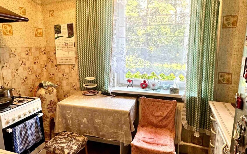 Pārdod privātmāju ar zemi klusā un gleznainā vietā, Karostā. ID:406